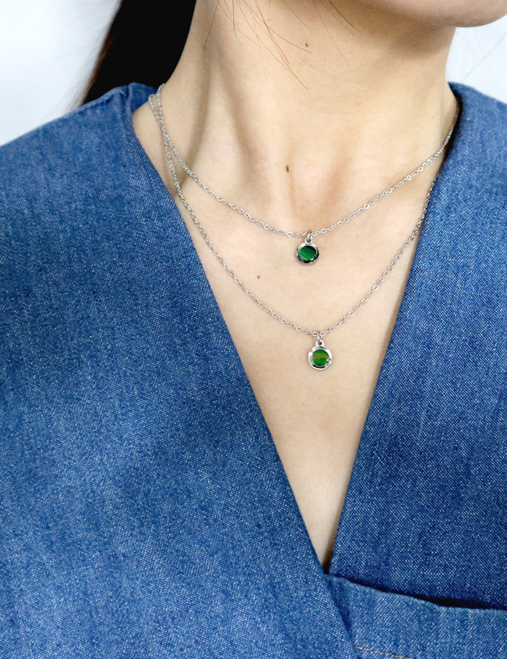 사랑과 재물의 비단날개 라운드 목걸이